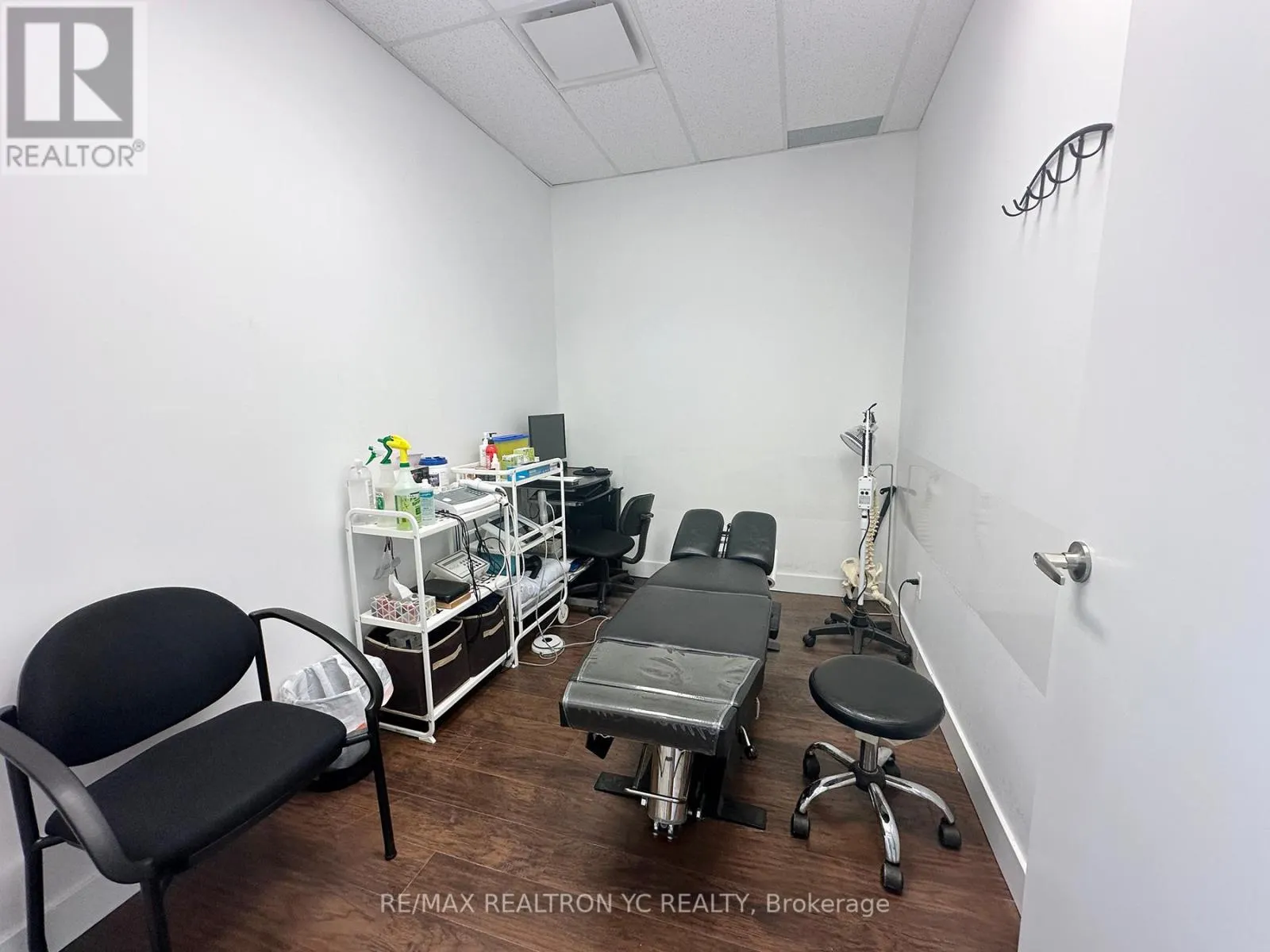 307 - 7191 YONGE STREET