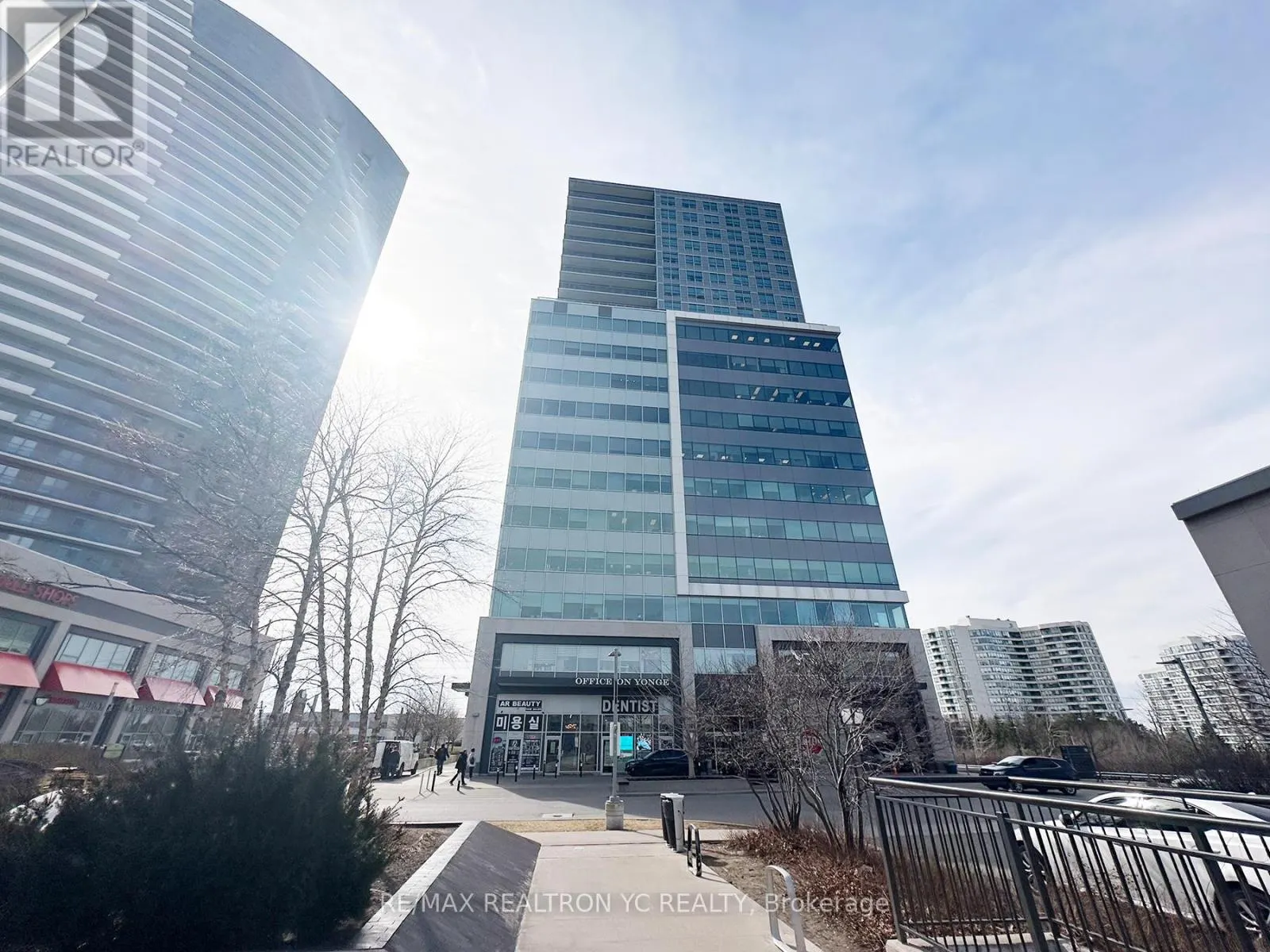 307 - 7191 YONGE STREET