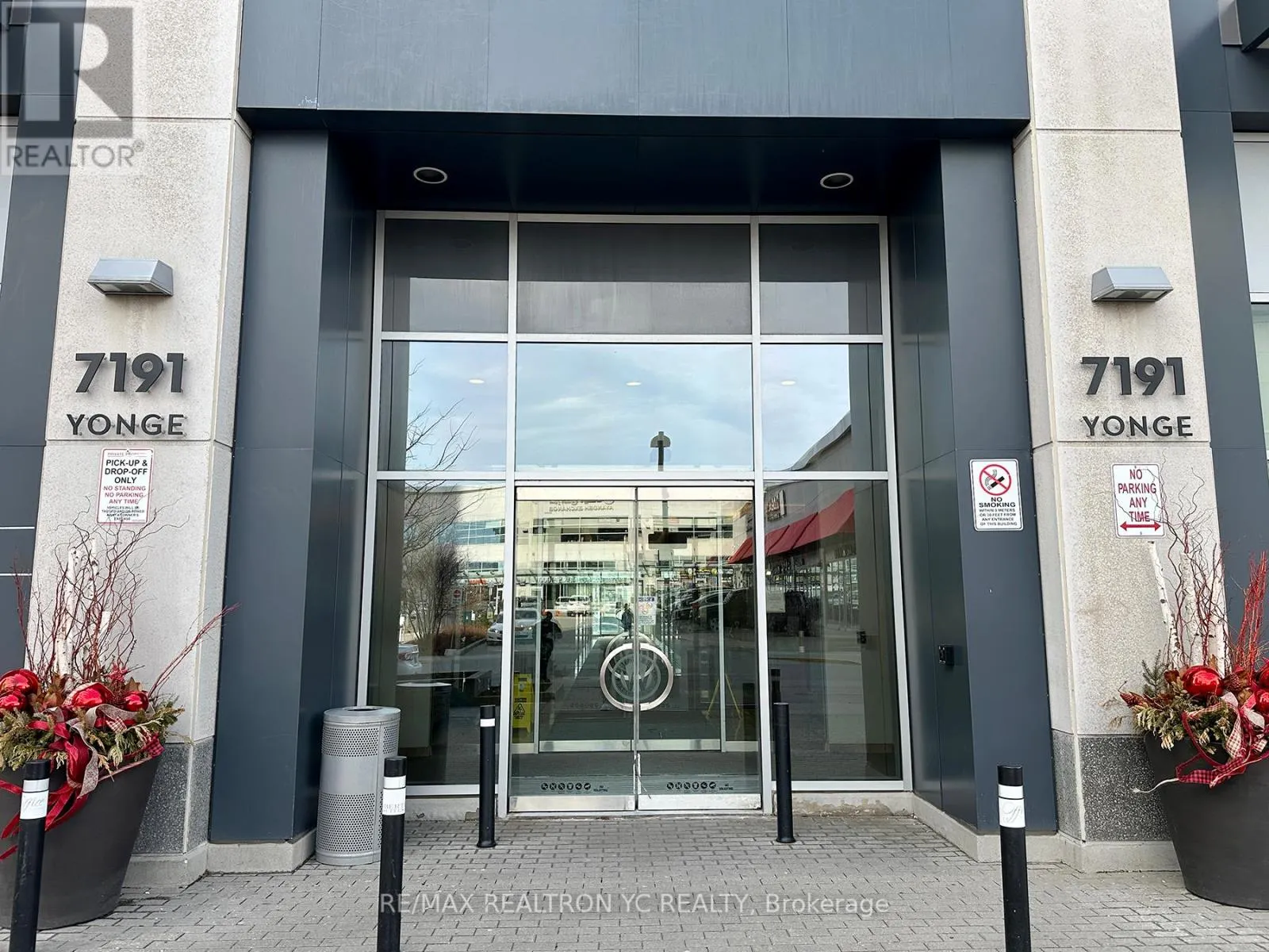 307 - 7191 YONGE STREET