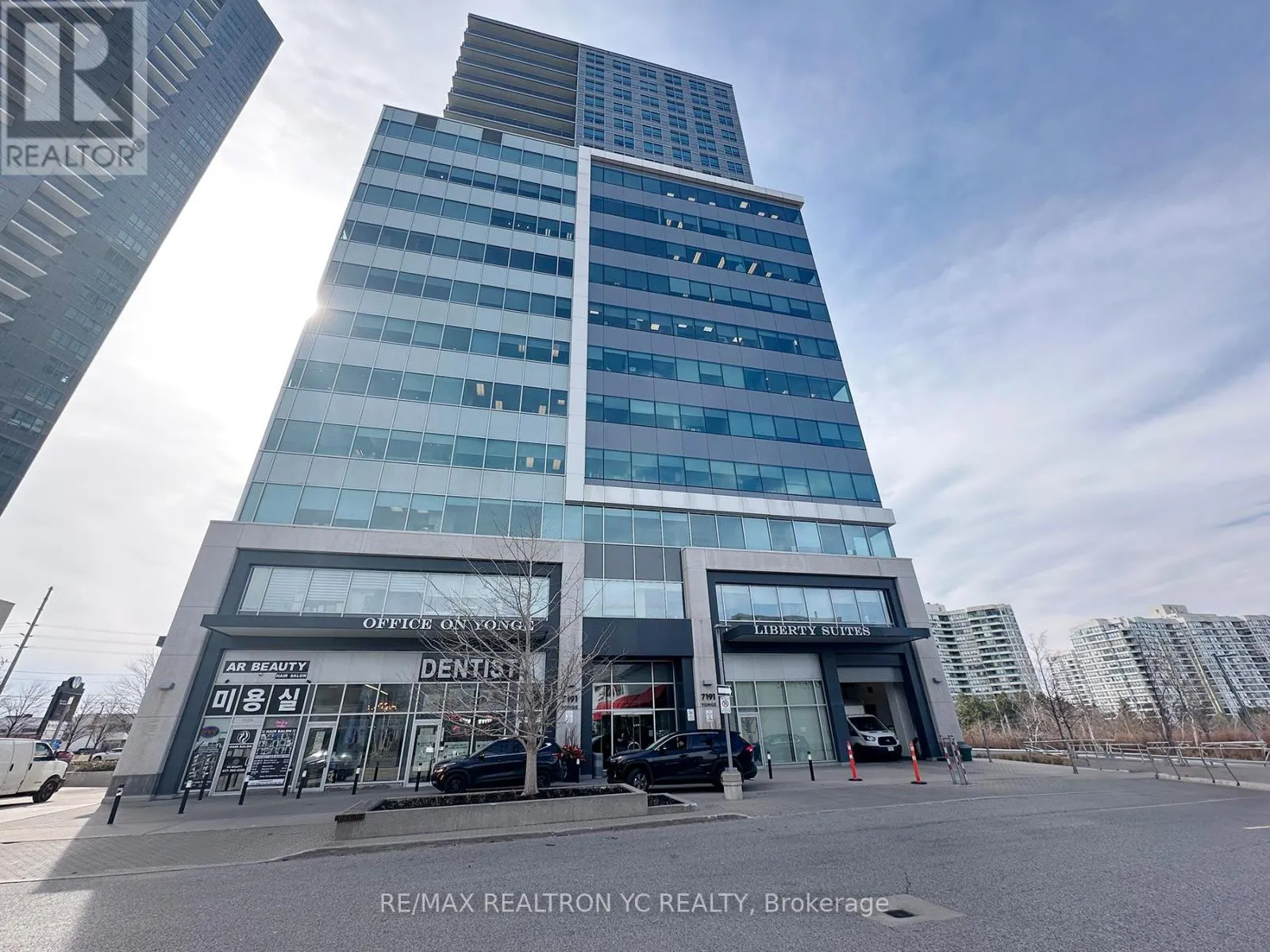 307 - 7191 YONGE STREET