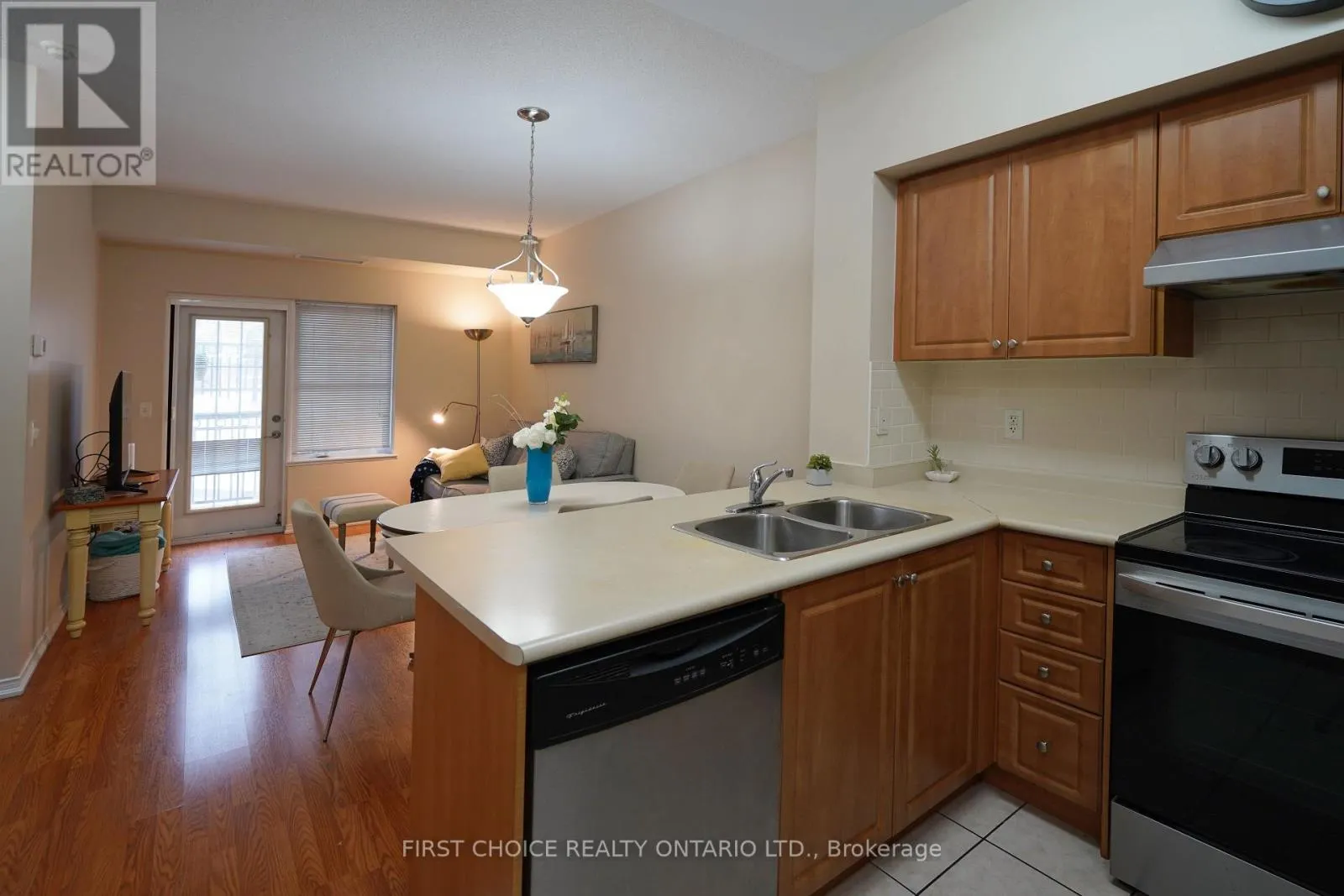 101 - 9973 KEELE STREET