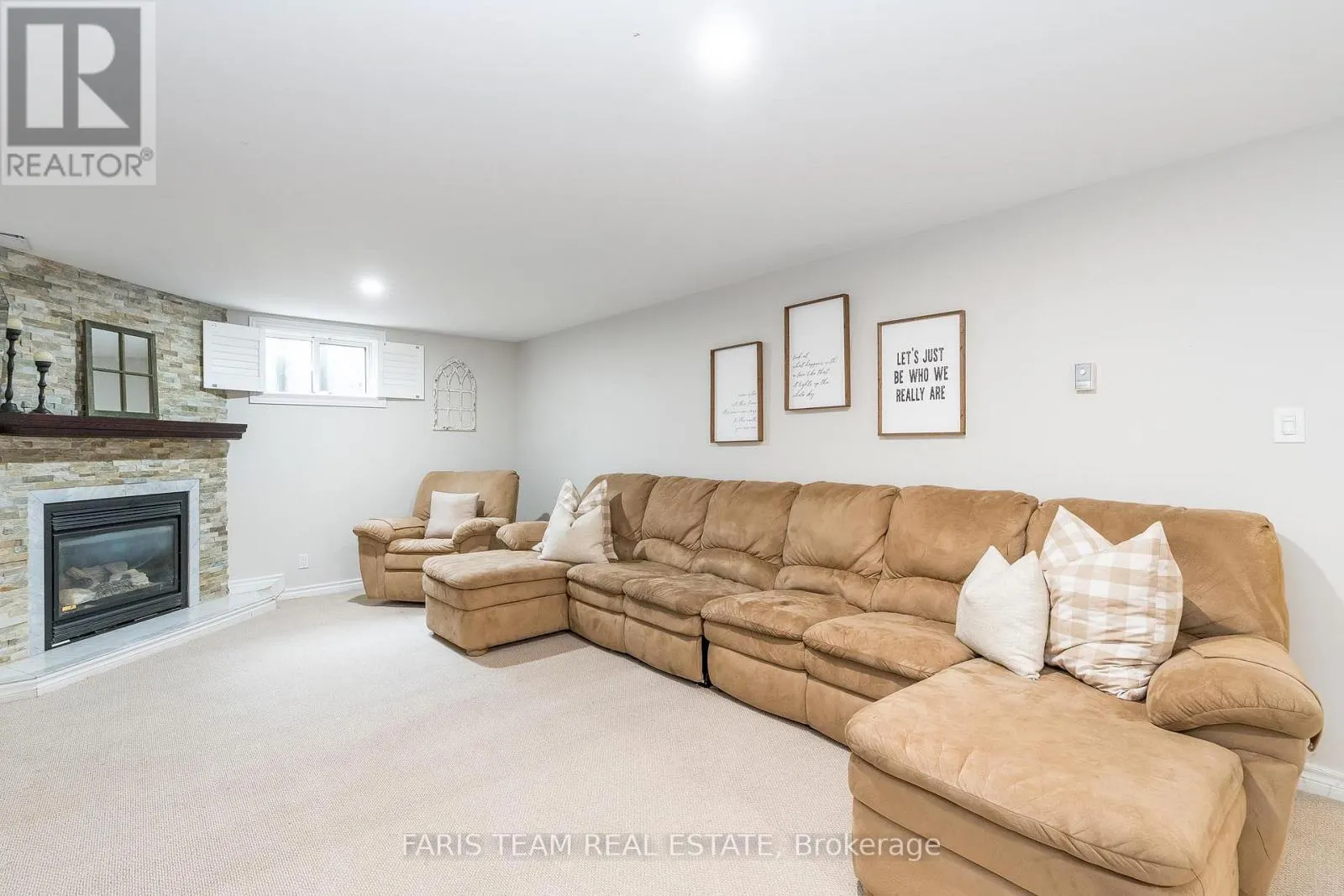 2088 KILLARNEY BEACH ROAD