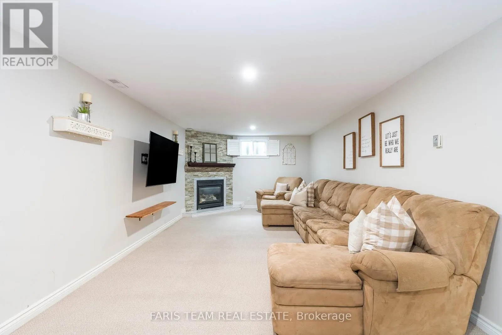 2088 KILLARNEY BEACH ROAD