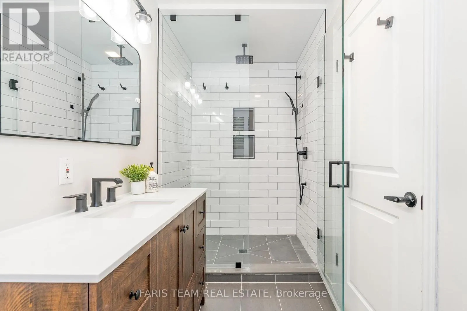 2088 KILLARNEY BEACH ROAD