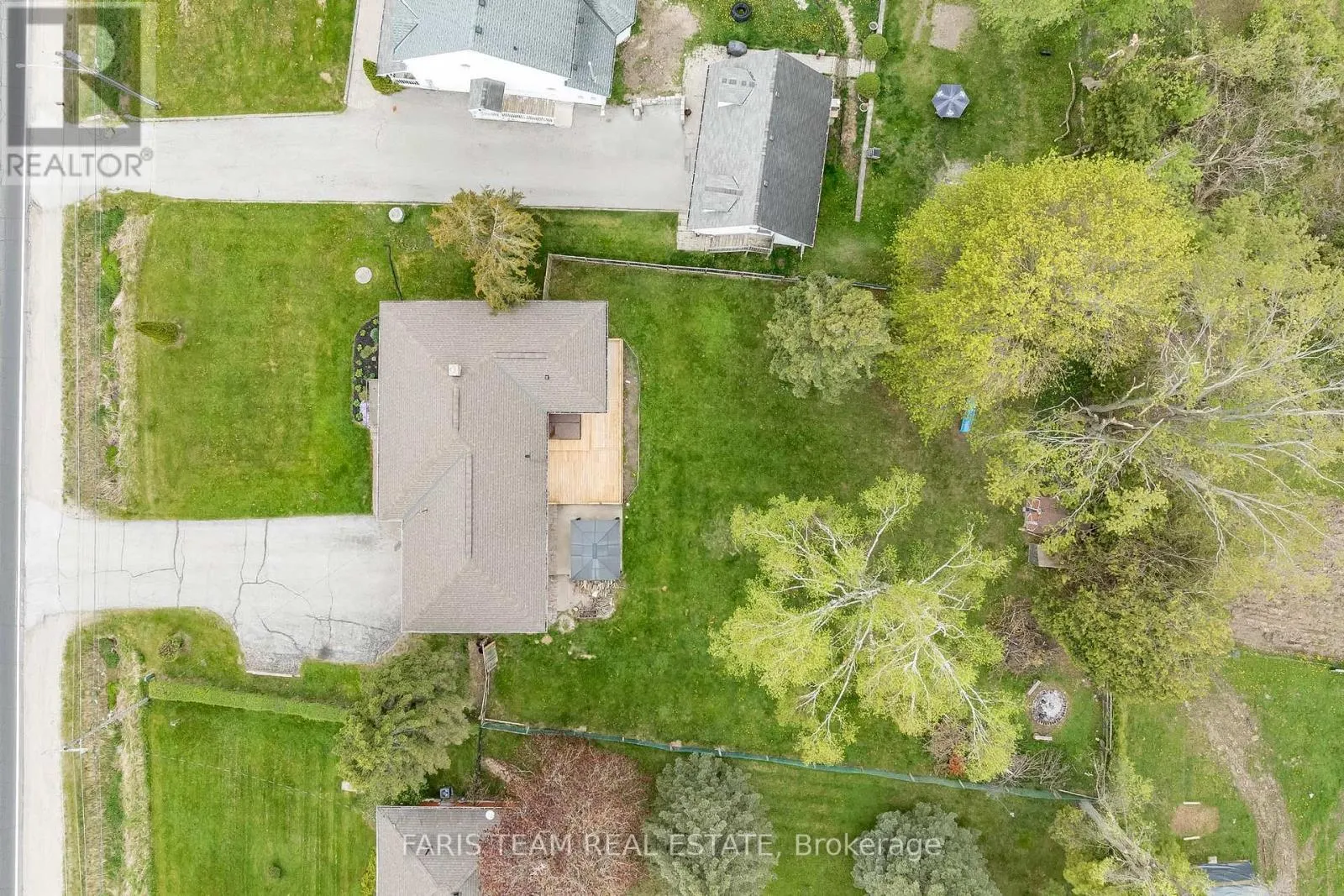 2088 KILLARNEY BEACH ROAD