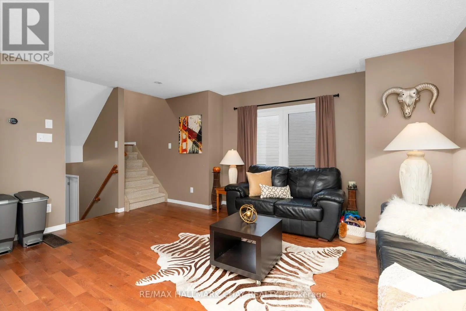 63 PARKSIDE CRESCENT
