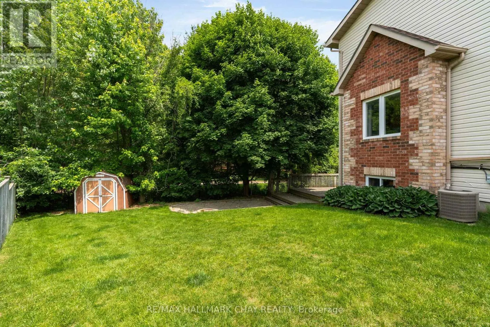 63 PARKSIDE CRESCENT