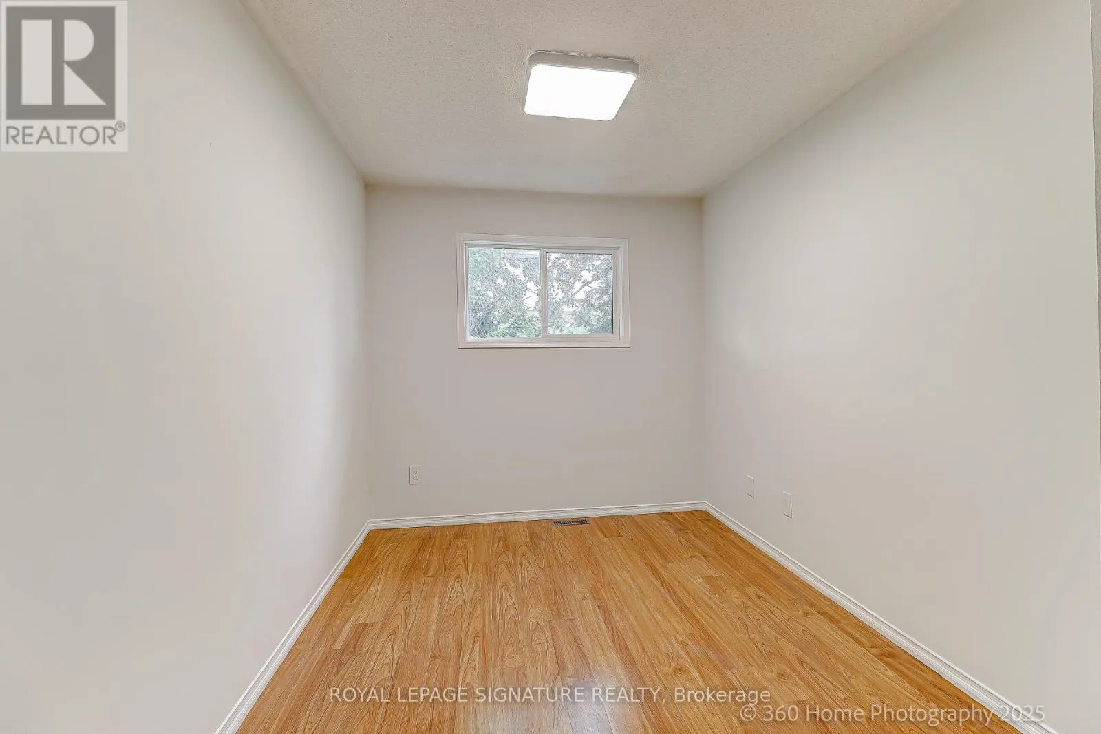135 KELSO CRESCENT