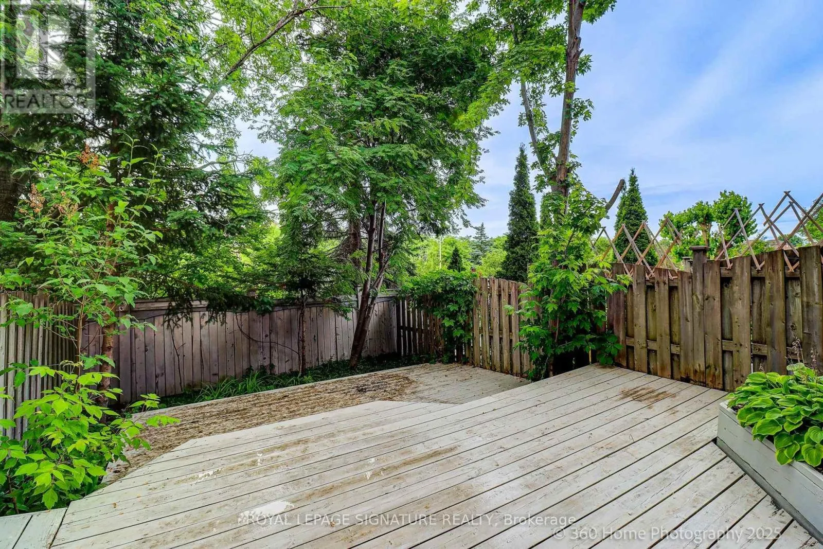 135 KELSO CRESCENT