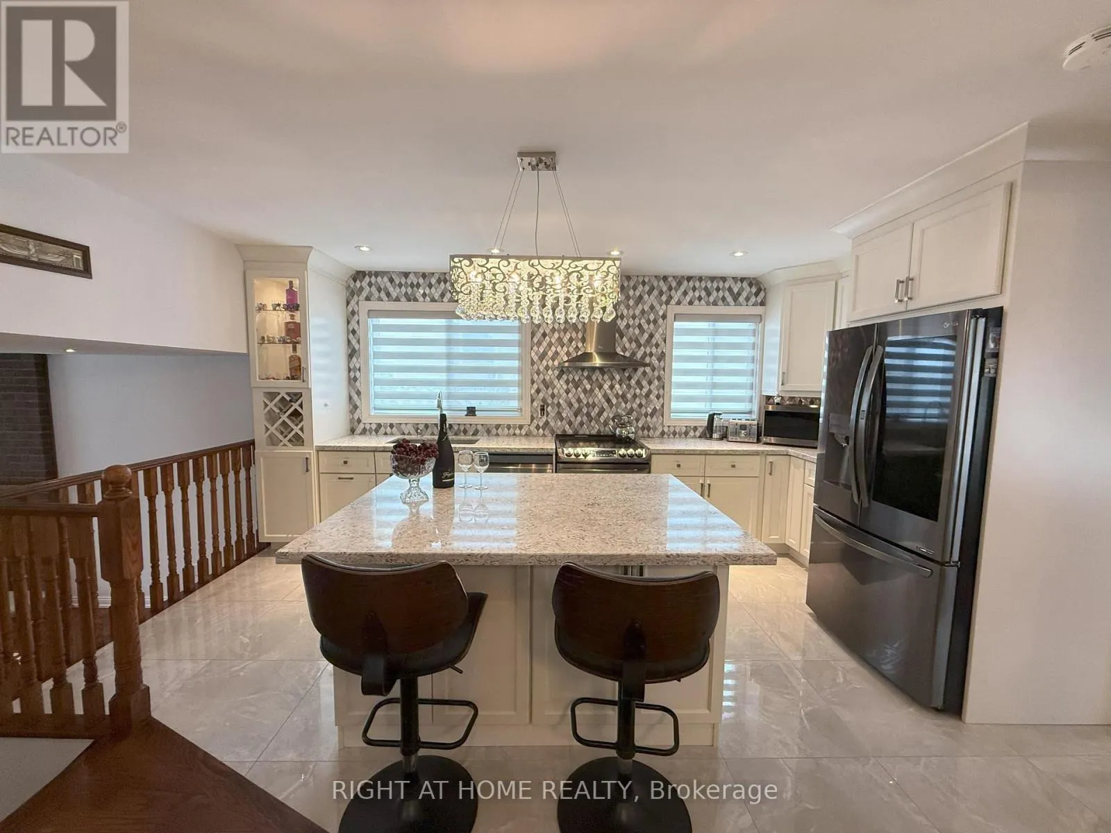 40 HOLLAND RIVER BLV BOULEVARD