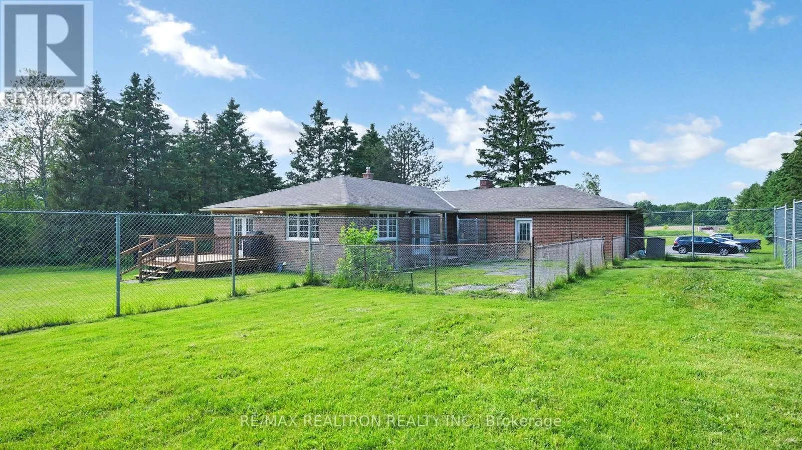 2521 MT ALBERT ROAD