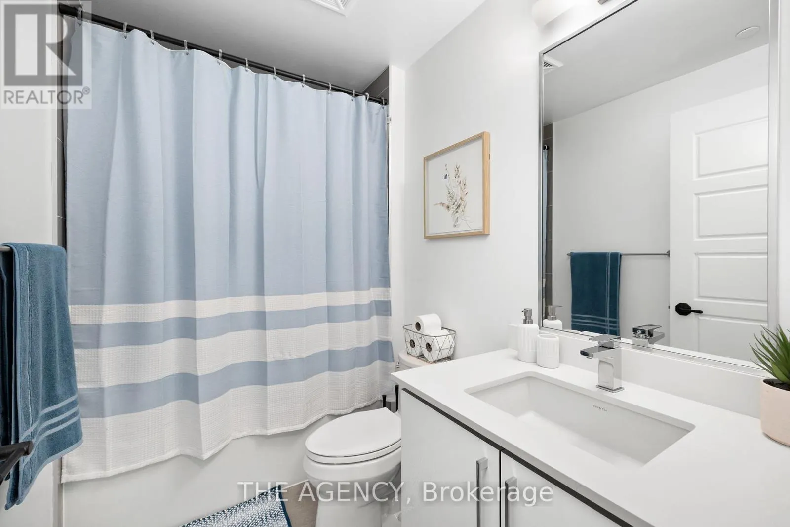 G36 - 415 SEA RAY AVENUE