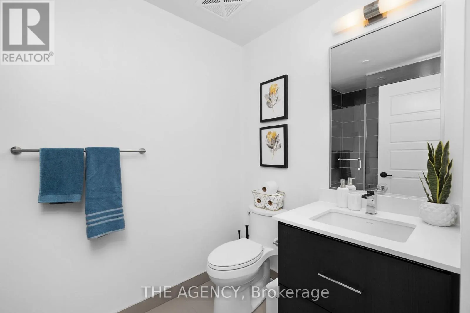 G36 - 415 SEA RAY AVENUE