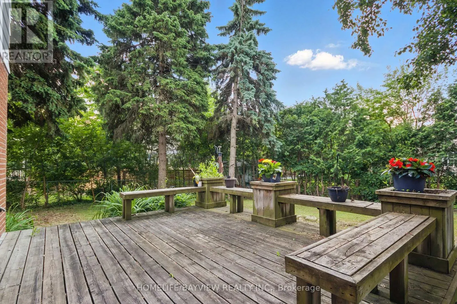 41 SUNNYWOOD CRESCENT