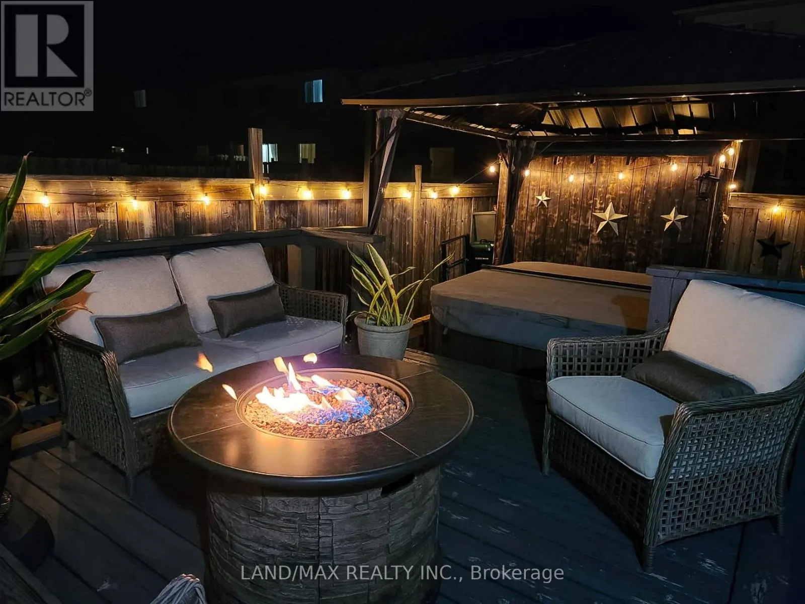 88 LOOKOUT STREET