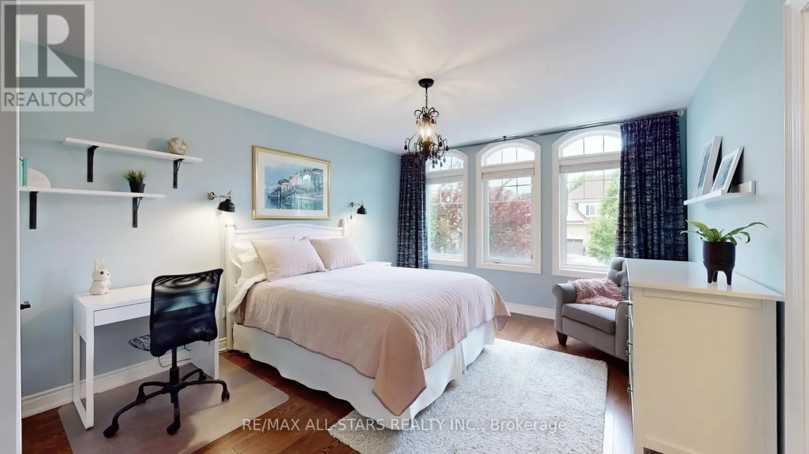 94 CAMPBELL DRIVE S