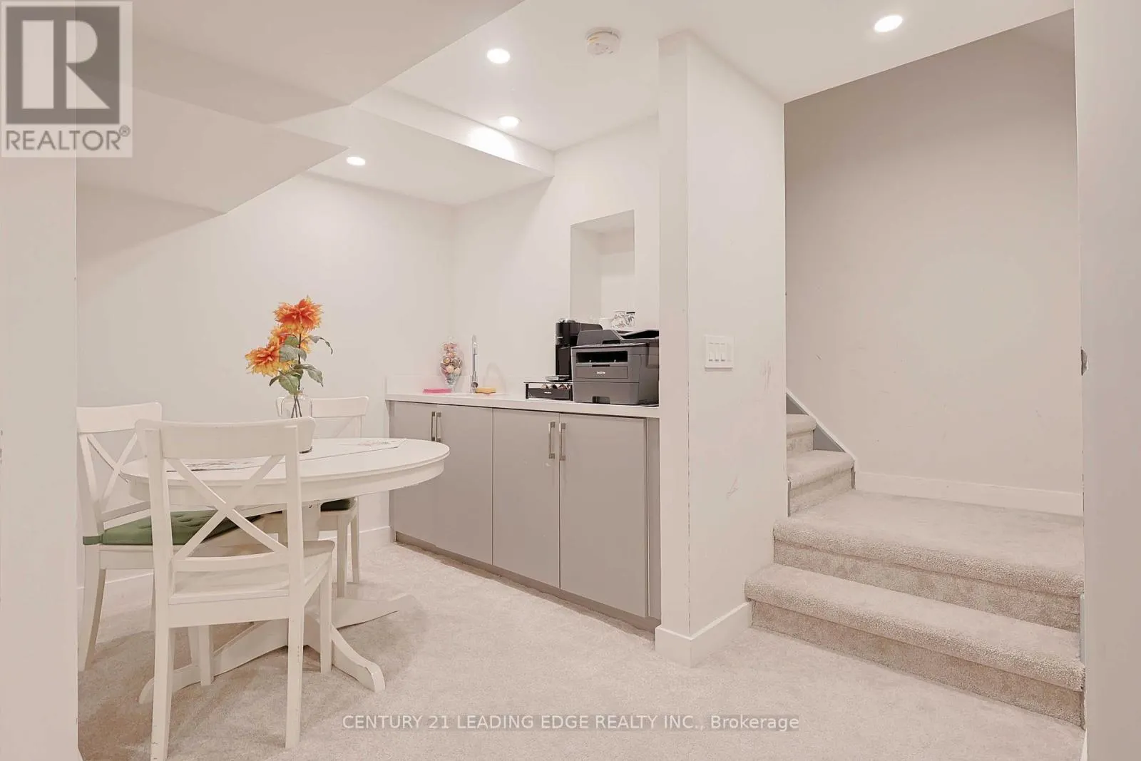 28 SYLWOOD CRESCENT