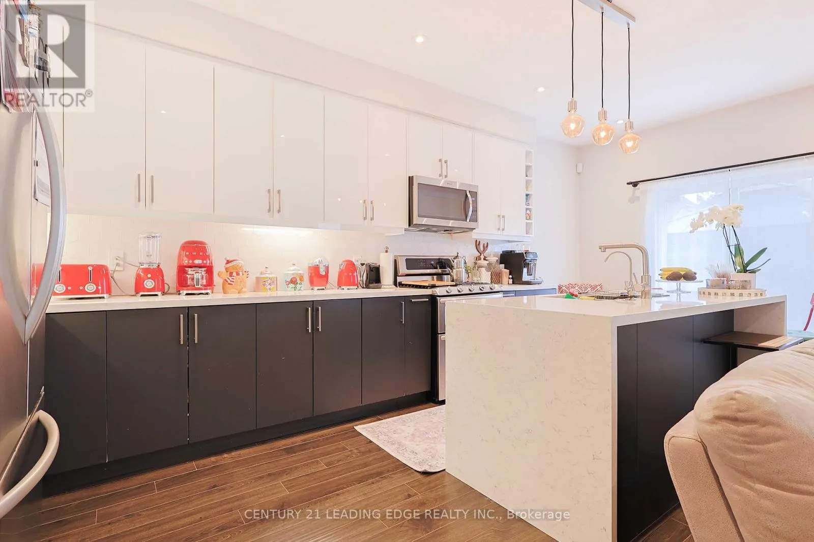 28 SYLWOOD CRESCENT