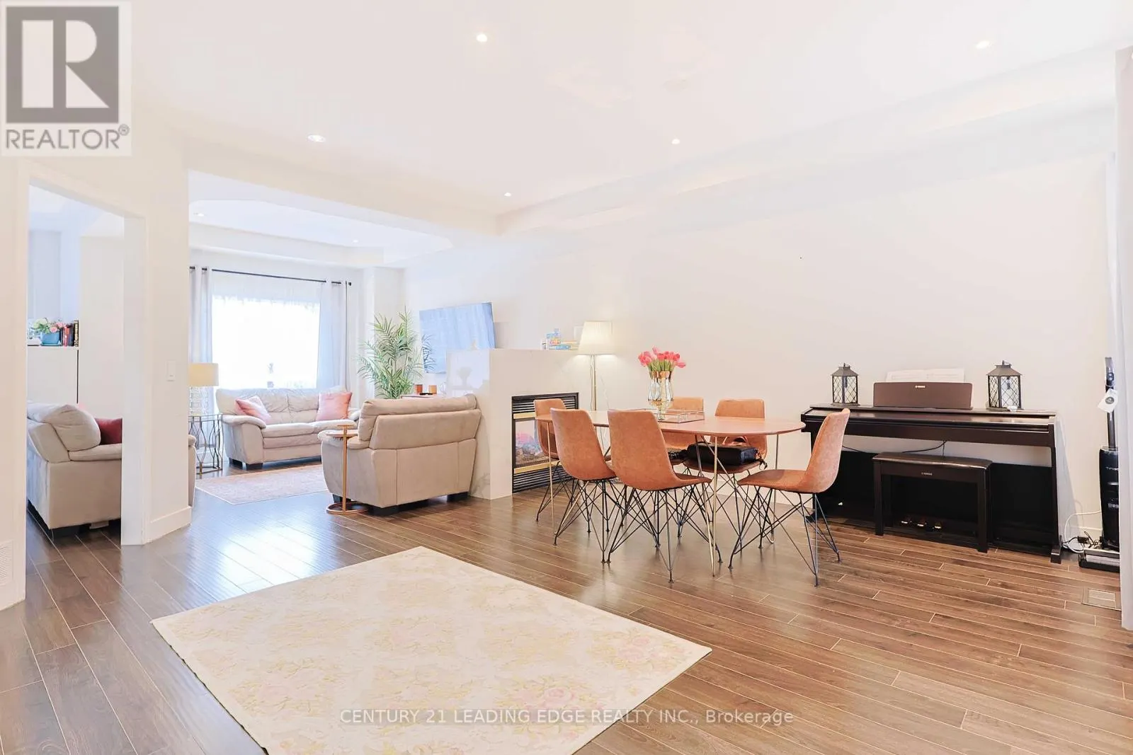 28 SYLWOOD CRESCENT