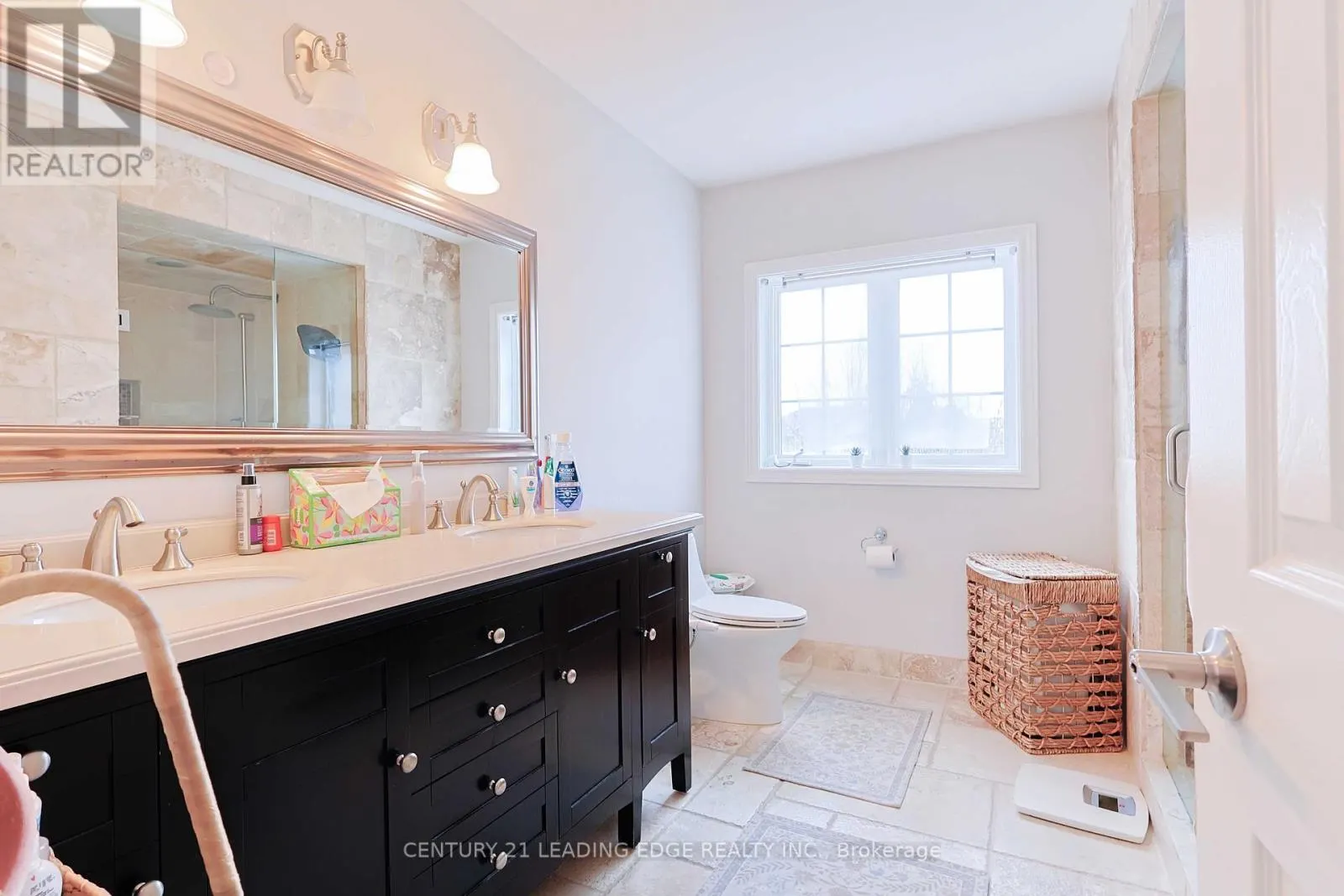28 SYLWOOD CRESCENT