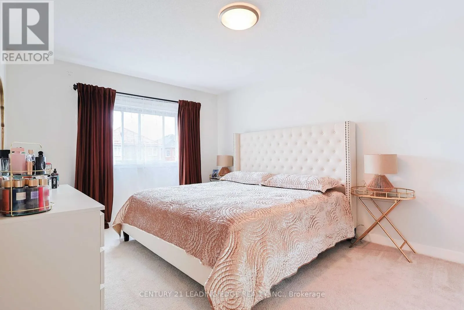 28 SYLWOOD CRESCENT