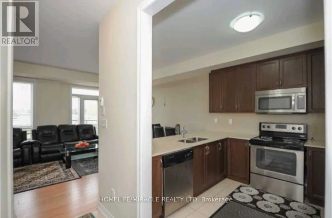 8 - 9601 JANE STREET