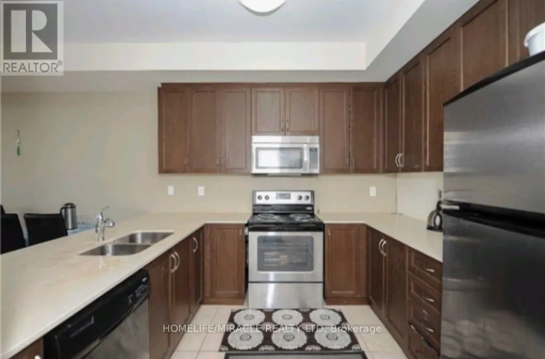 8 - 9601 JANE STREET