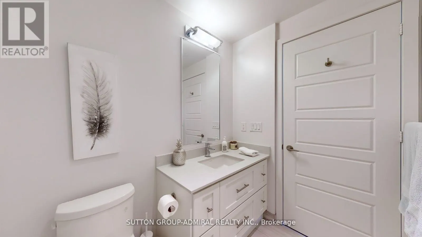 C420 - 301 SEA RAY AVENUE
