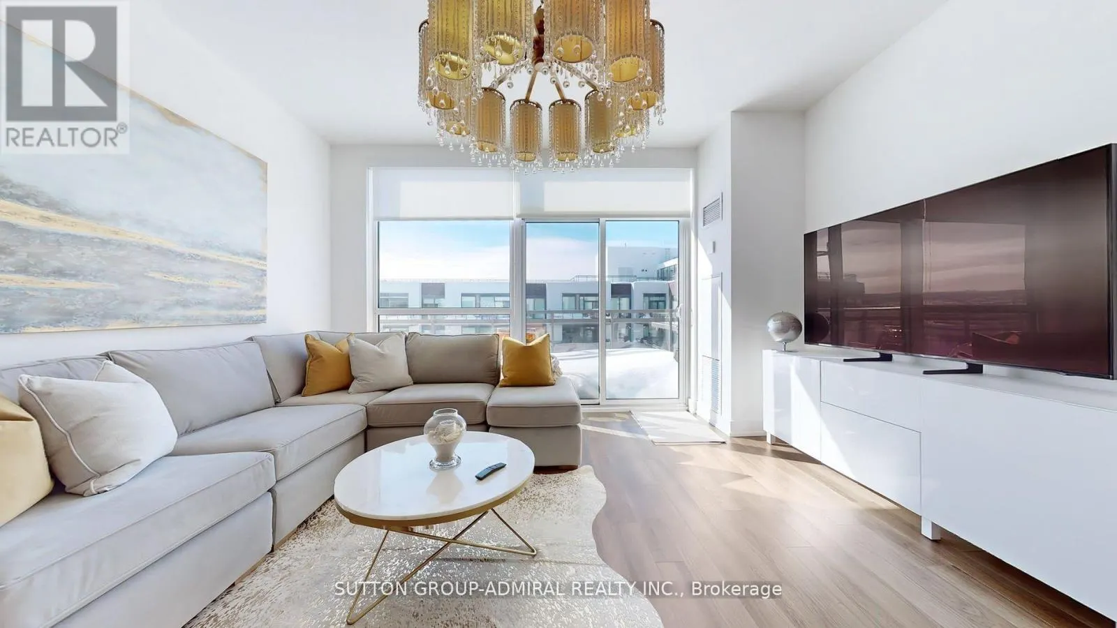 C420 - 301 SEA RAY AVENUE