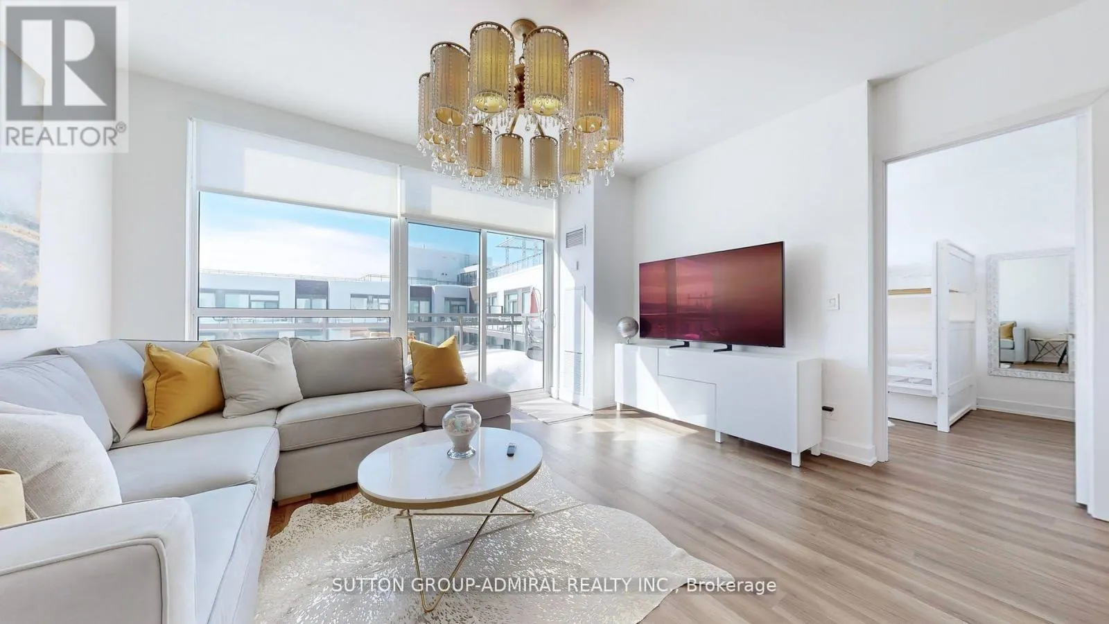 C420 - 301 SEA RAY AVENUE