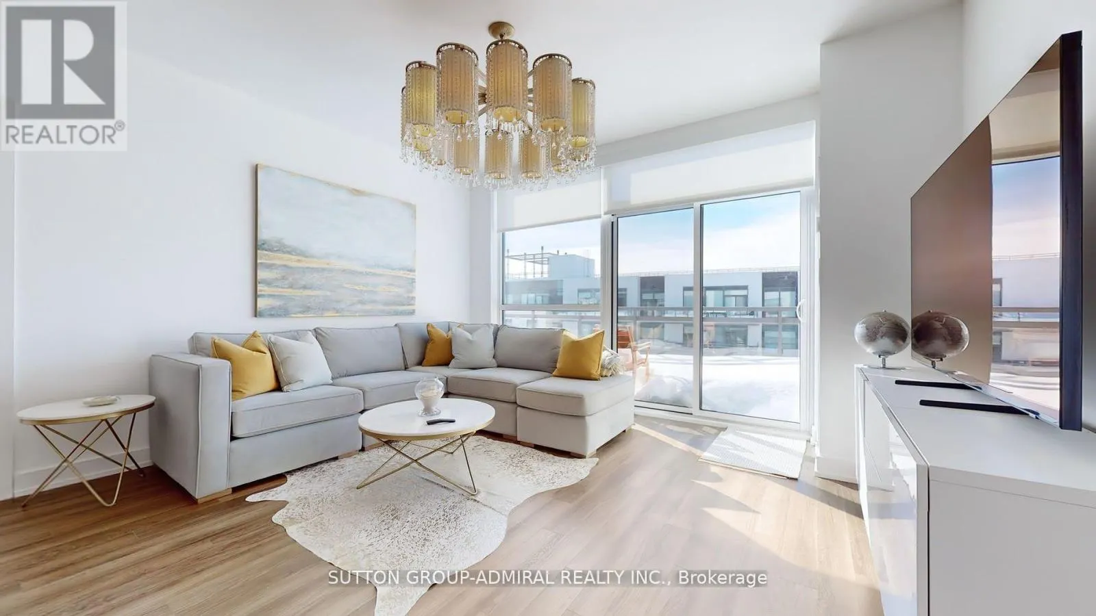 C420 - 301 SEA RAY AVENUE