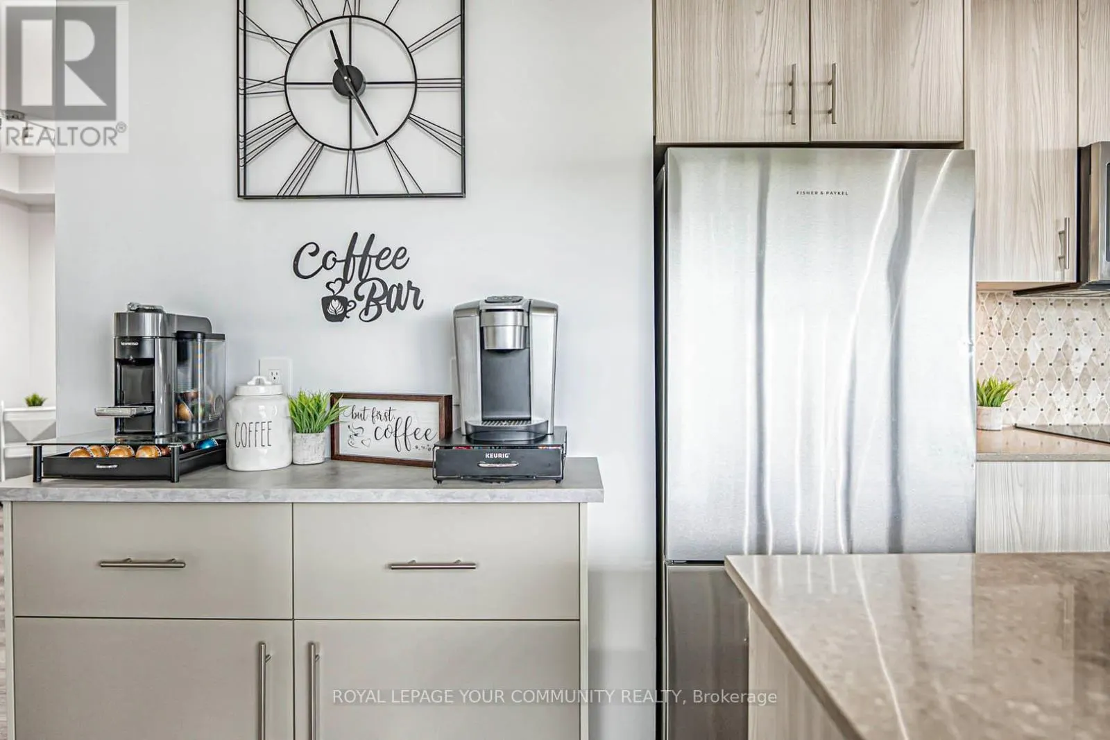 206 - 99 EAGLE ROCK WAY