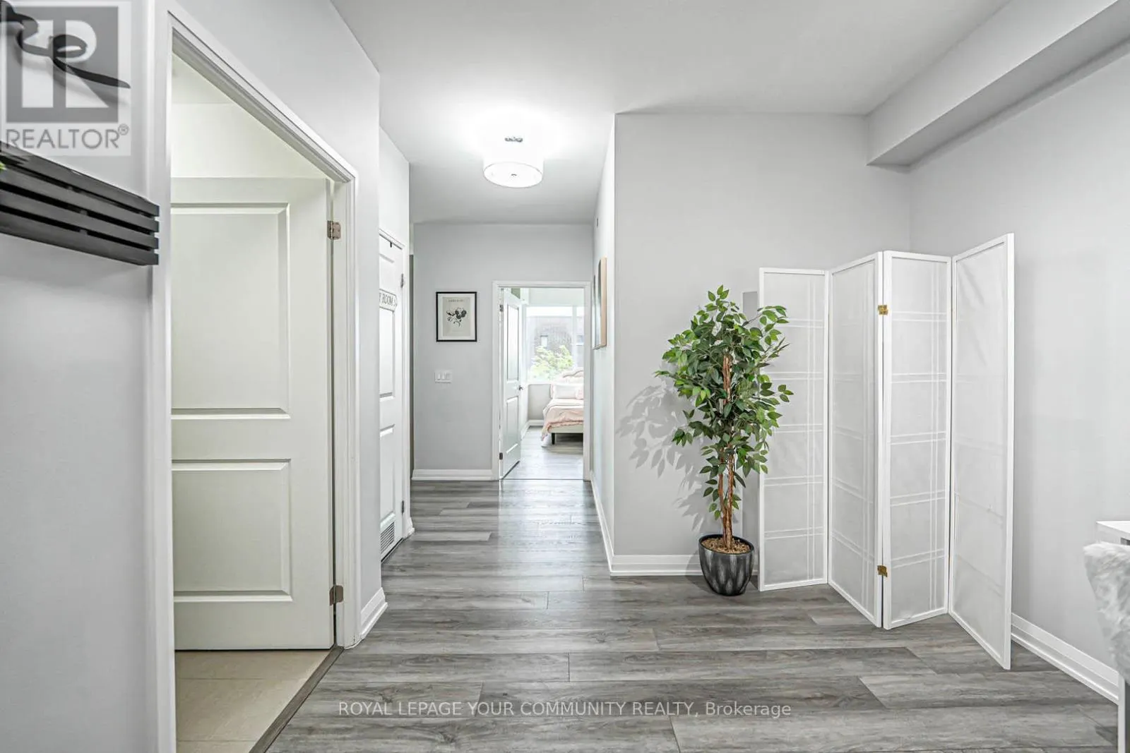 206 - 99 EAGLE ROCK WAY