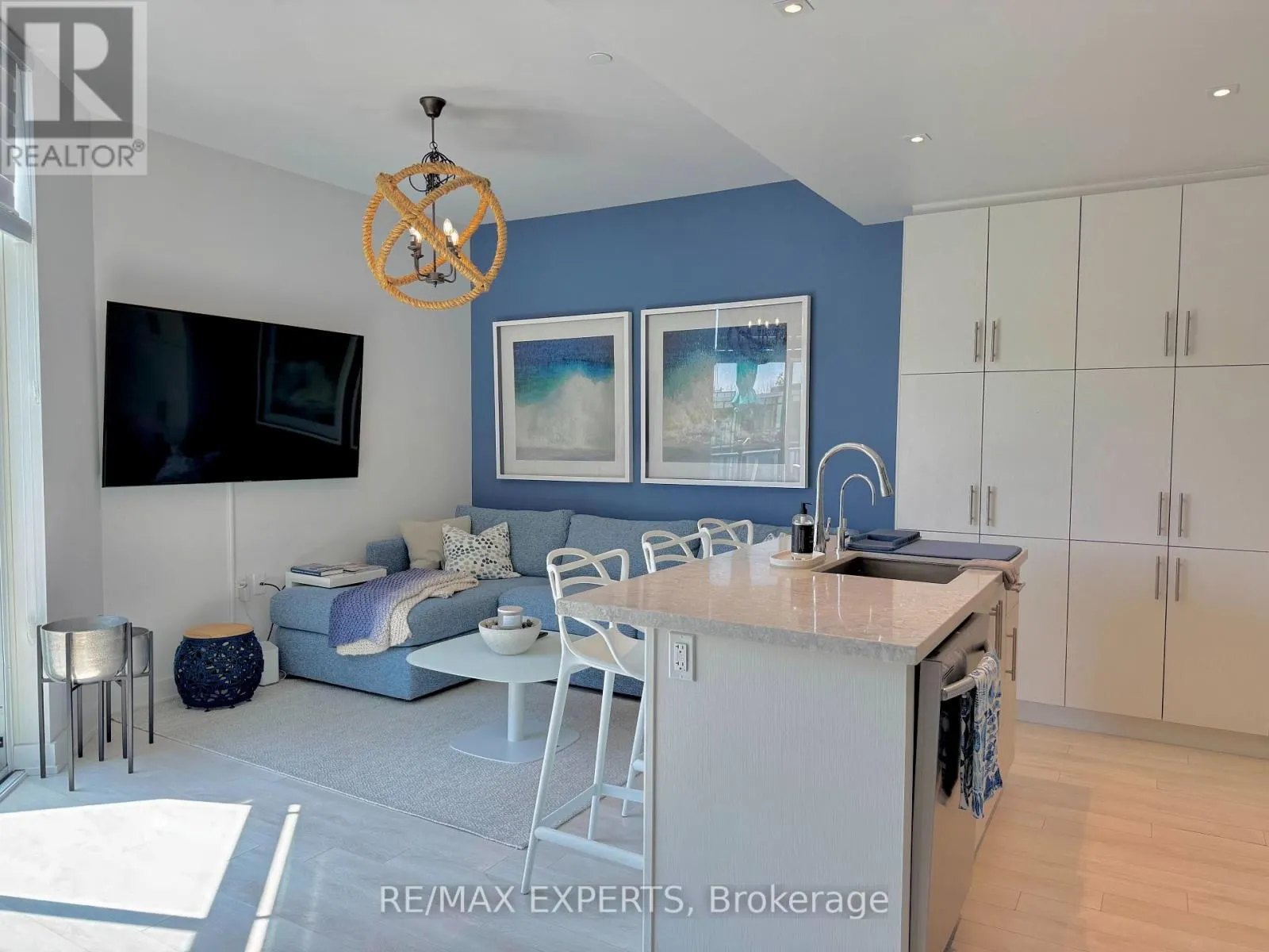 424 - 375 SEA RAY AVE AVENUE