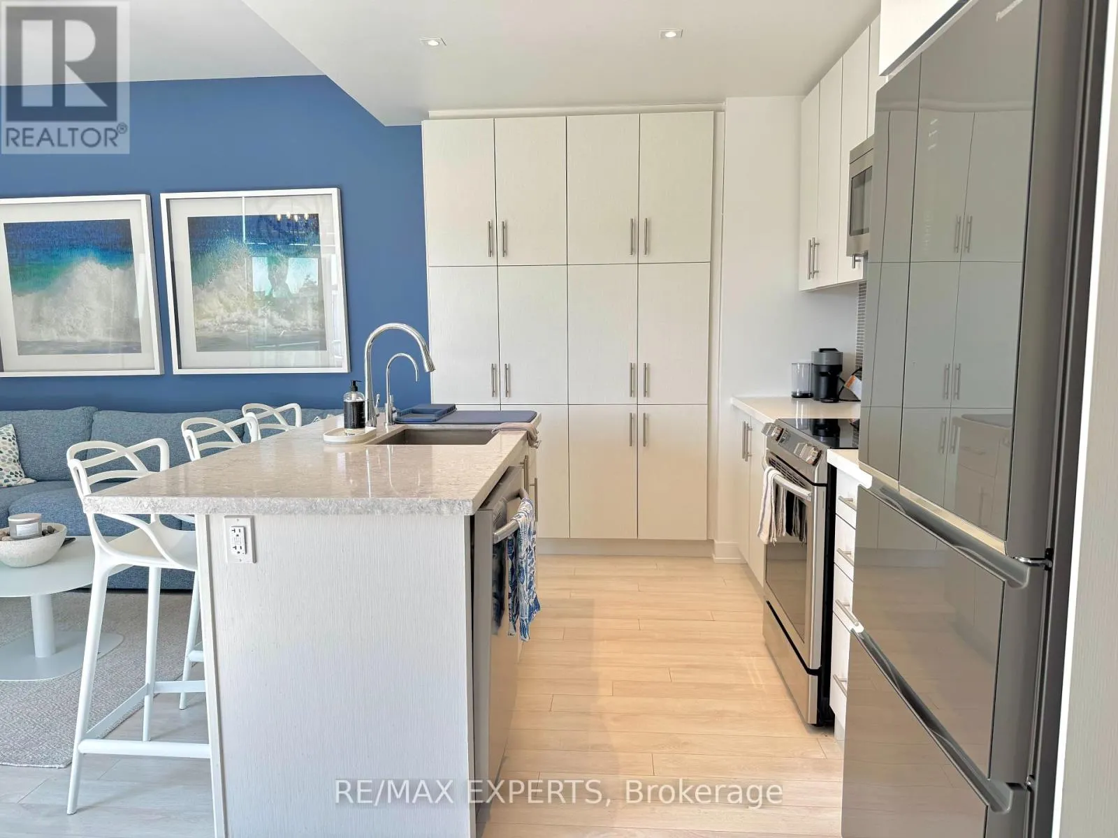 424 - 375 SEA RAY AVE AVENUE