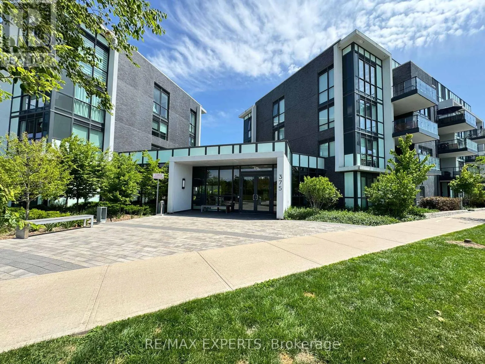 424 - 375 SEA RAY AVE AVENUE