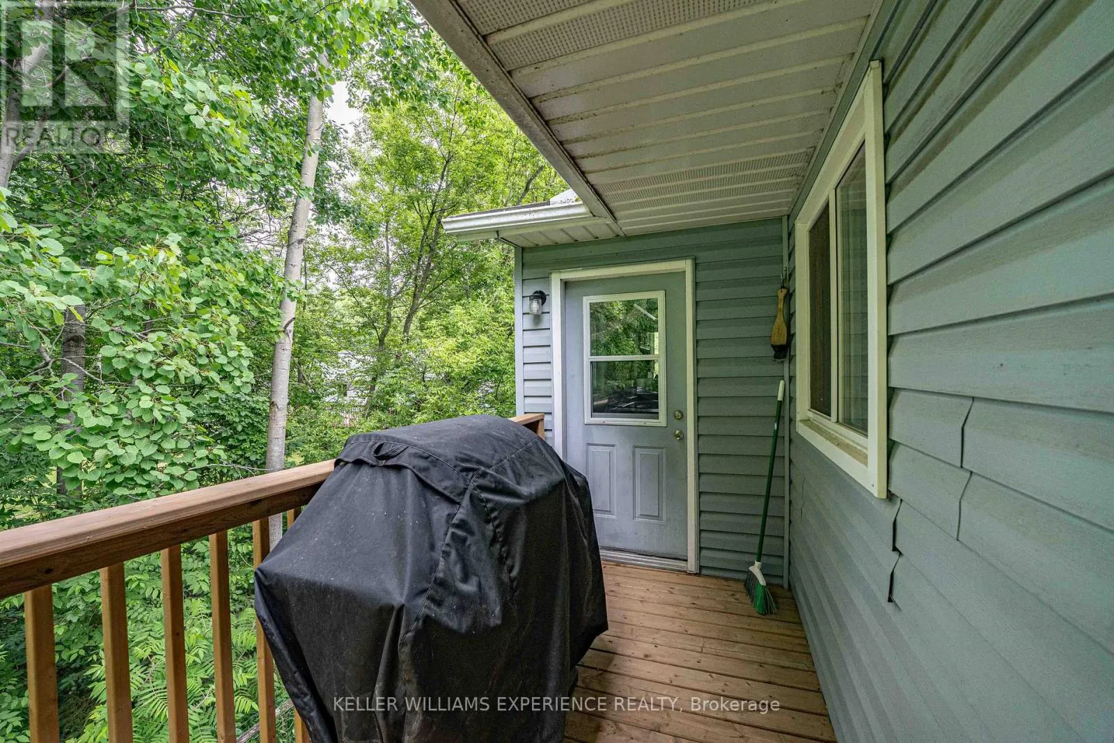 9029 WEBSTER ROAD