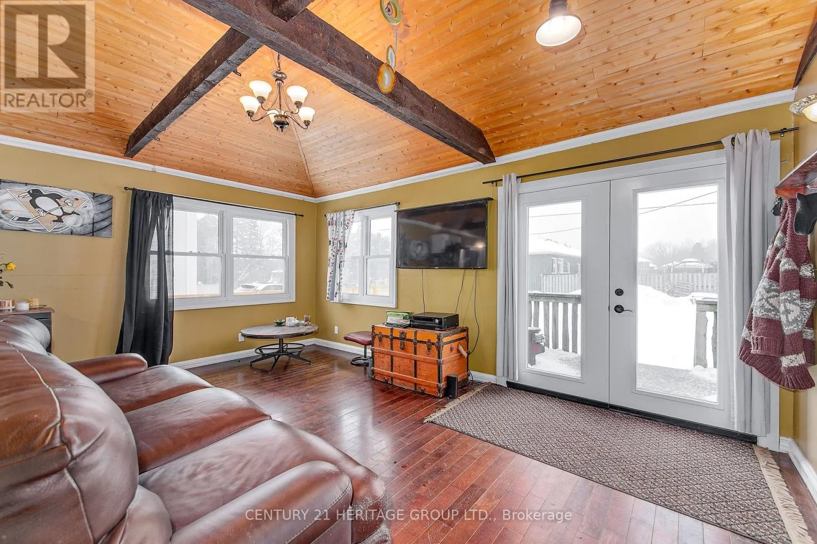 1417 MAPLE WAY