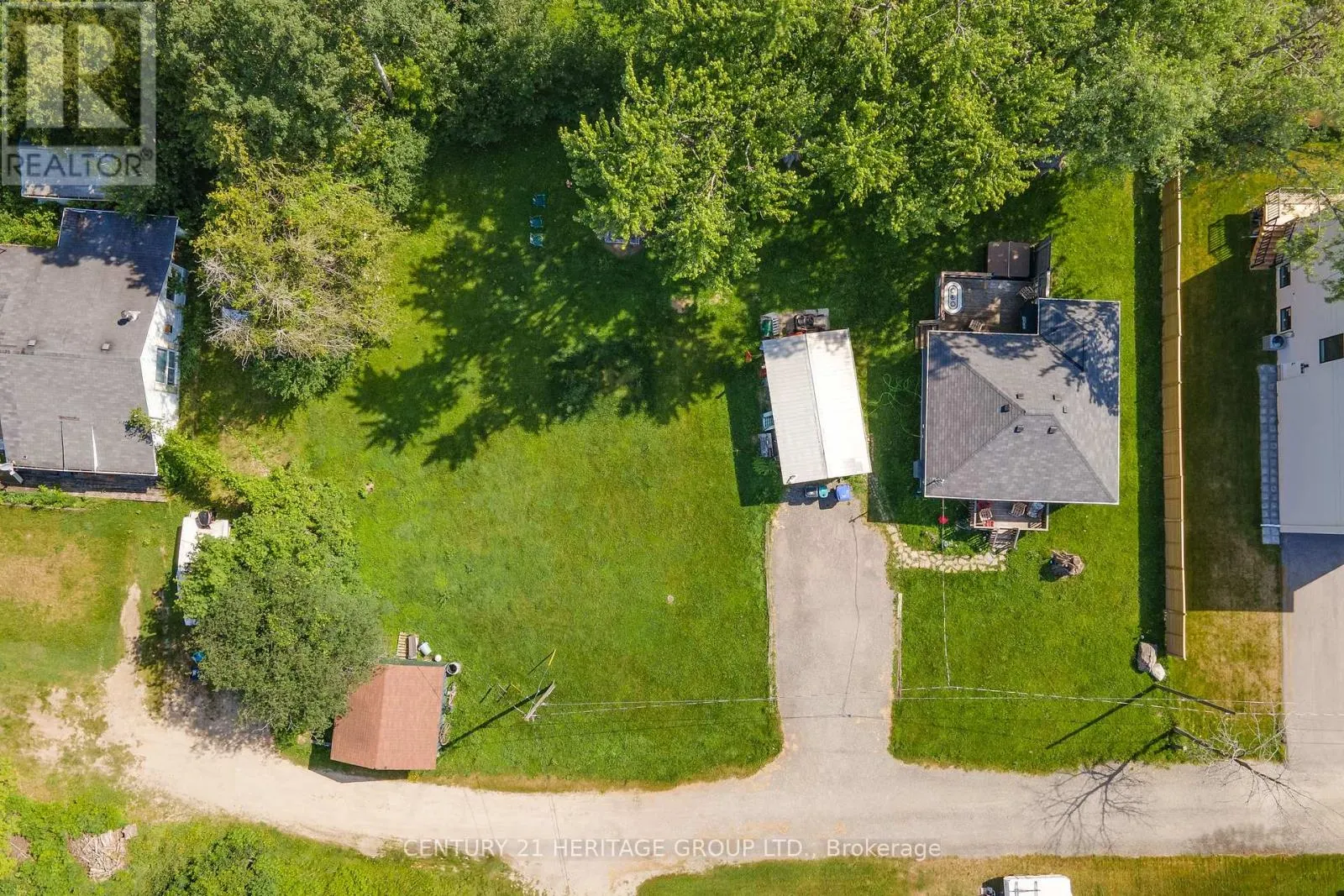 1417 MAPLE WAY