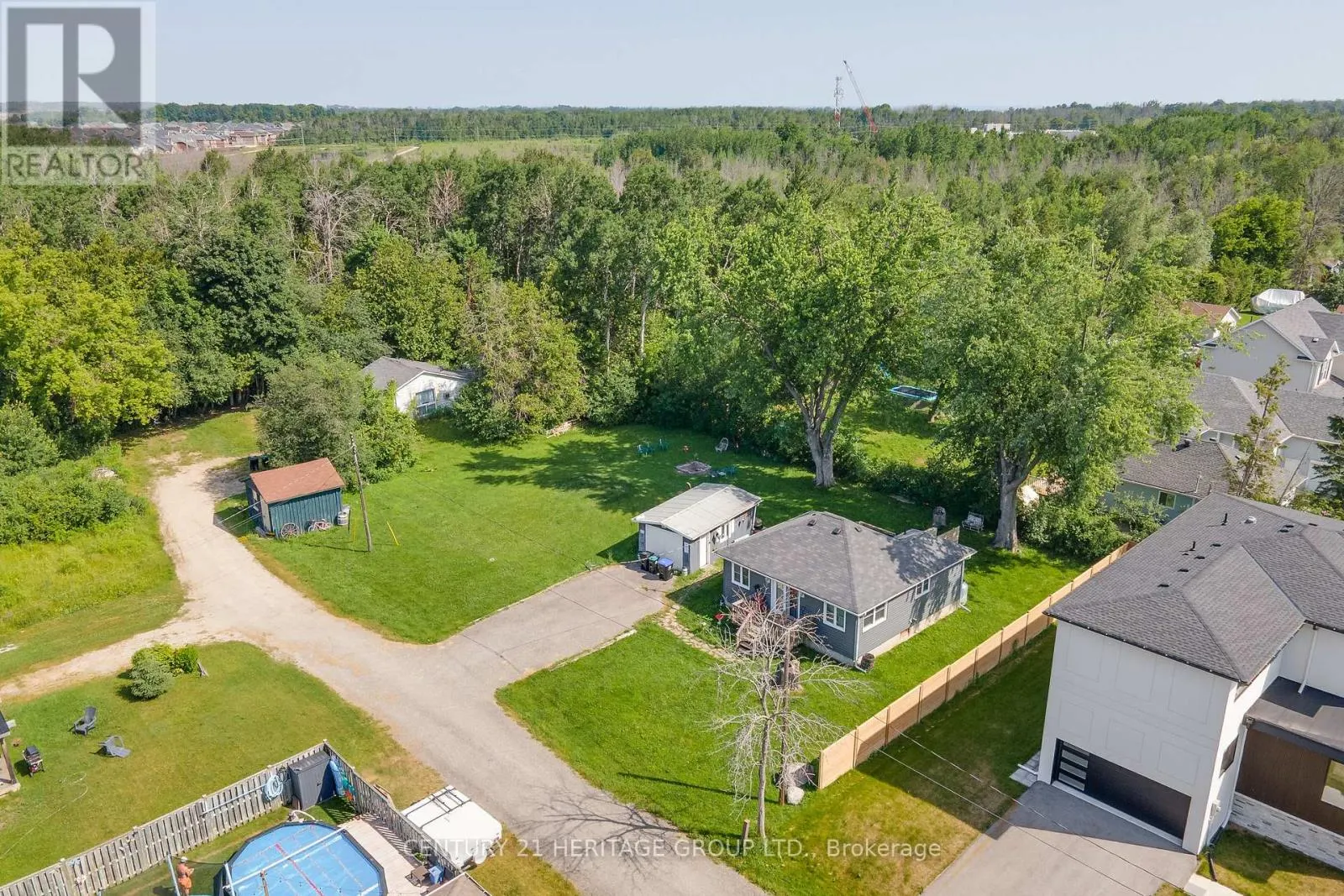 1417 MAPLE WAY