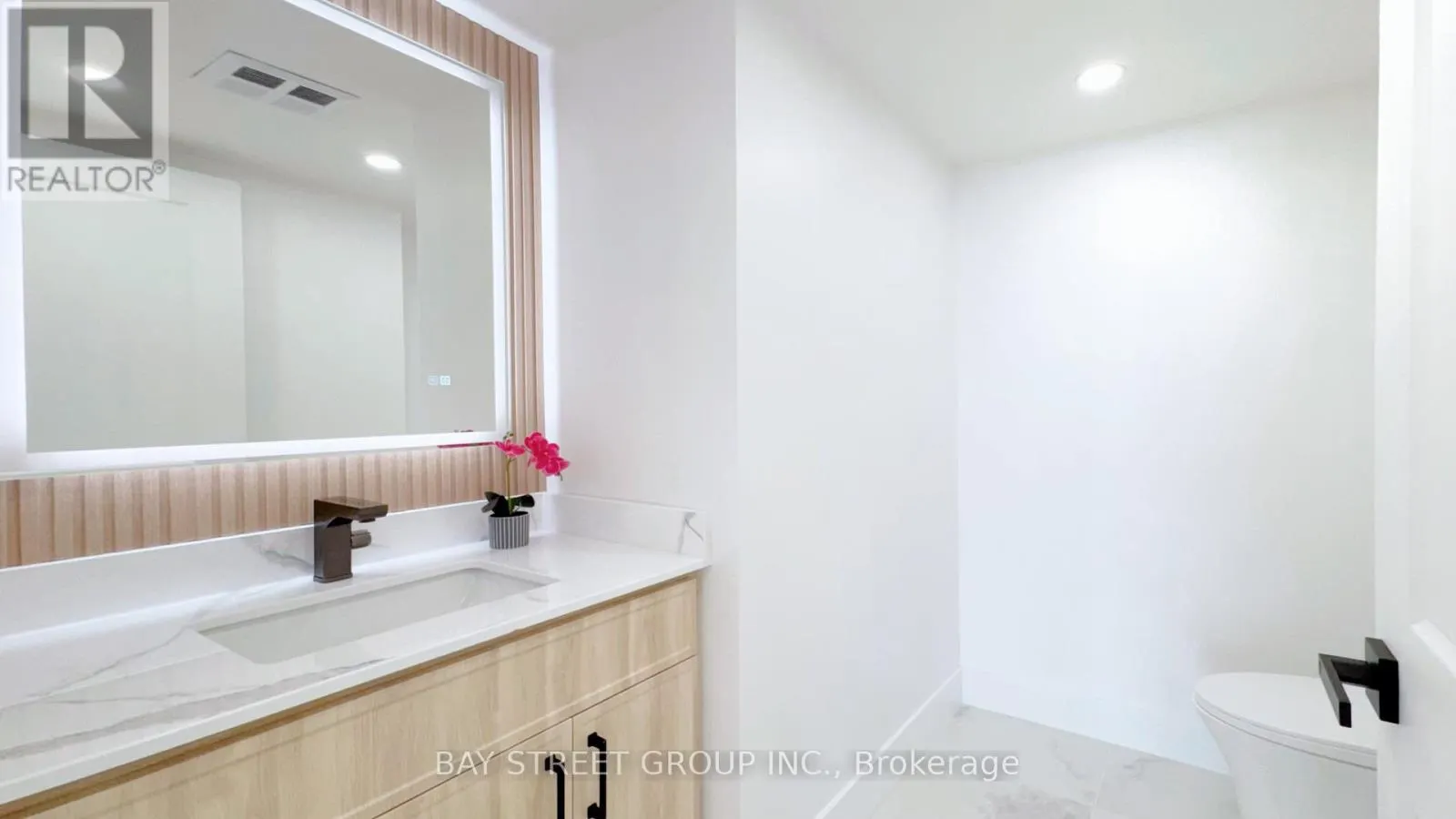 1509 - 1 CLARK AVENUE W