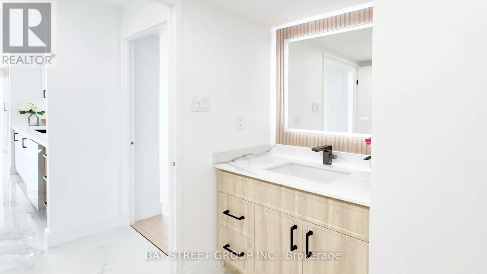 1509 - 1 CLARK AVENUE W