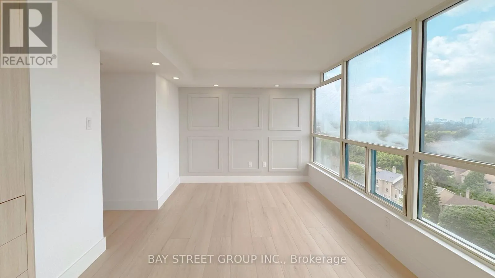 1509 - 1 CLARK AVENUE W