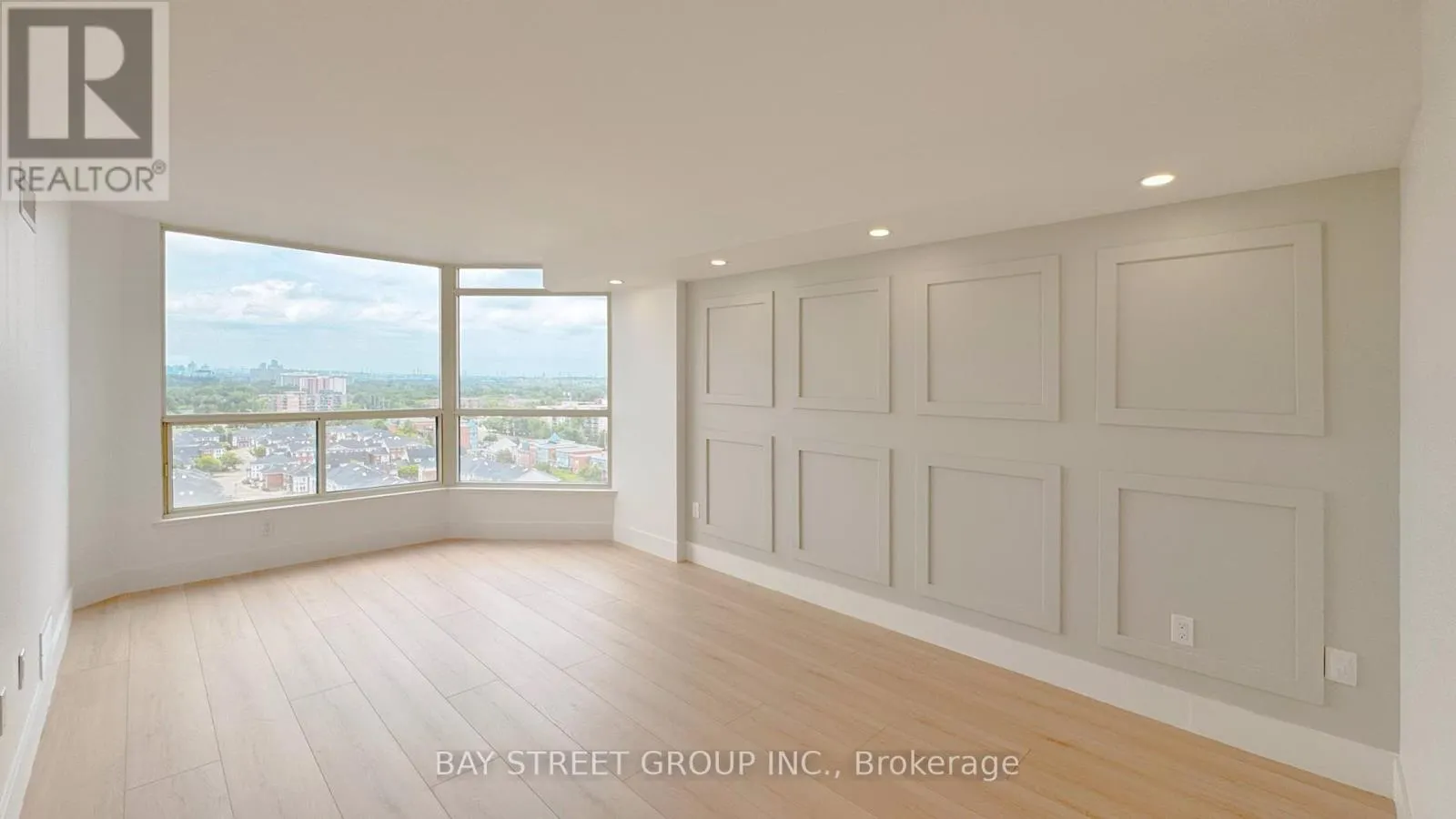 1509 - 1 CLARK AVENUE W