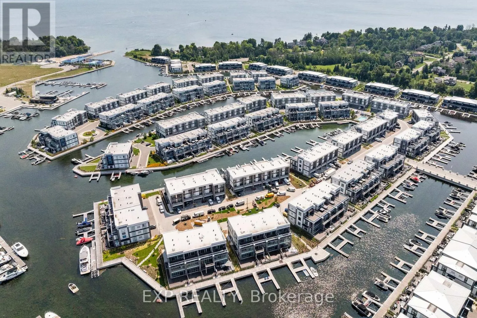 B107 - 271 SEA RAY AVENUE
