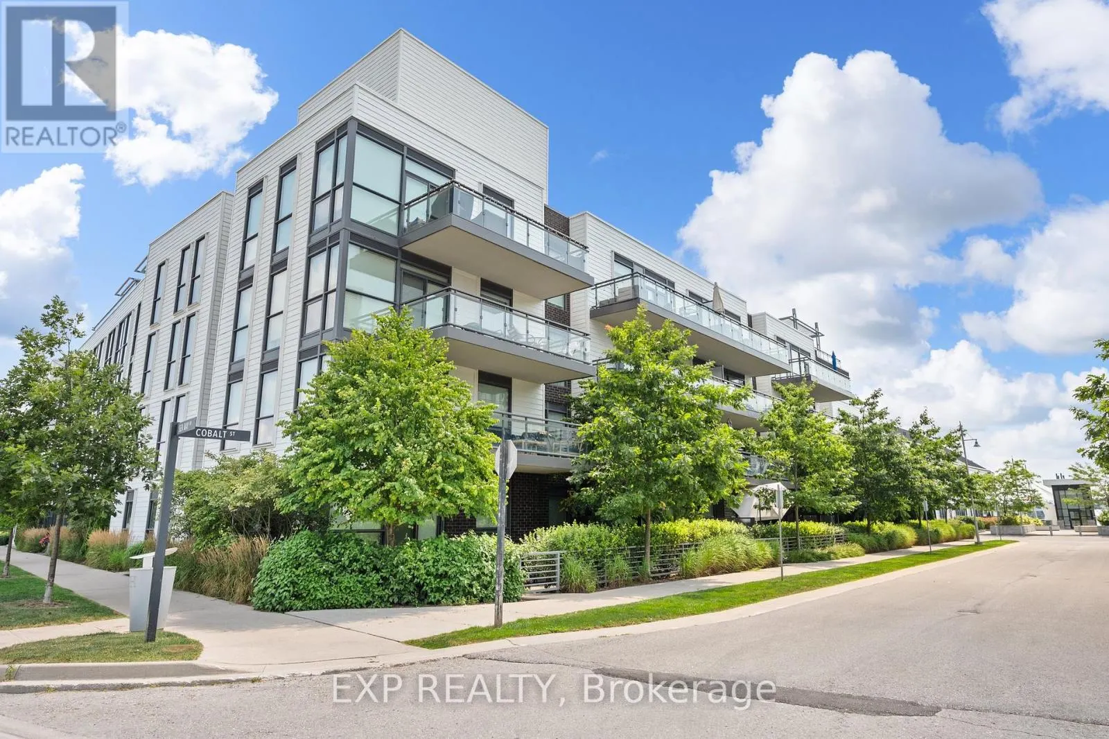 B107 - 271 SEA RAY AVENUE