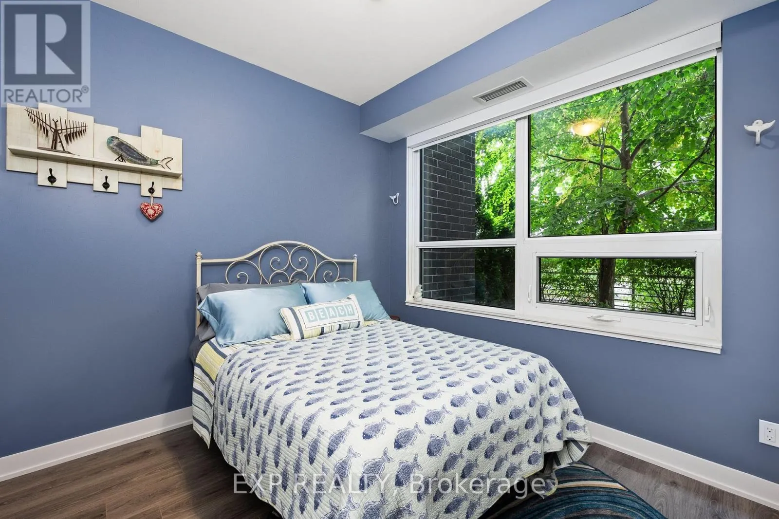 B107 - 271 SEA RAY AVENUE