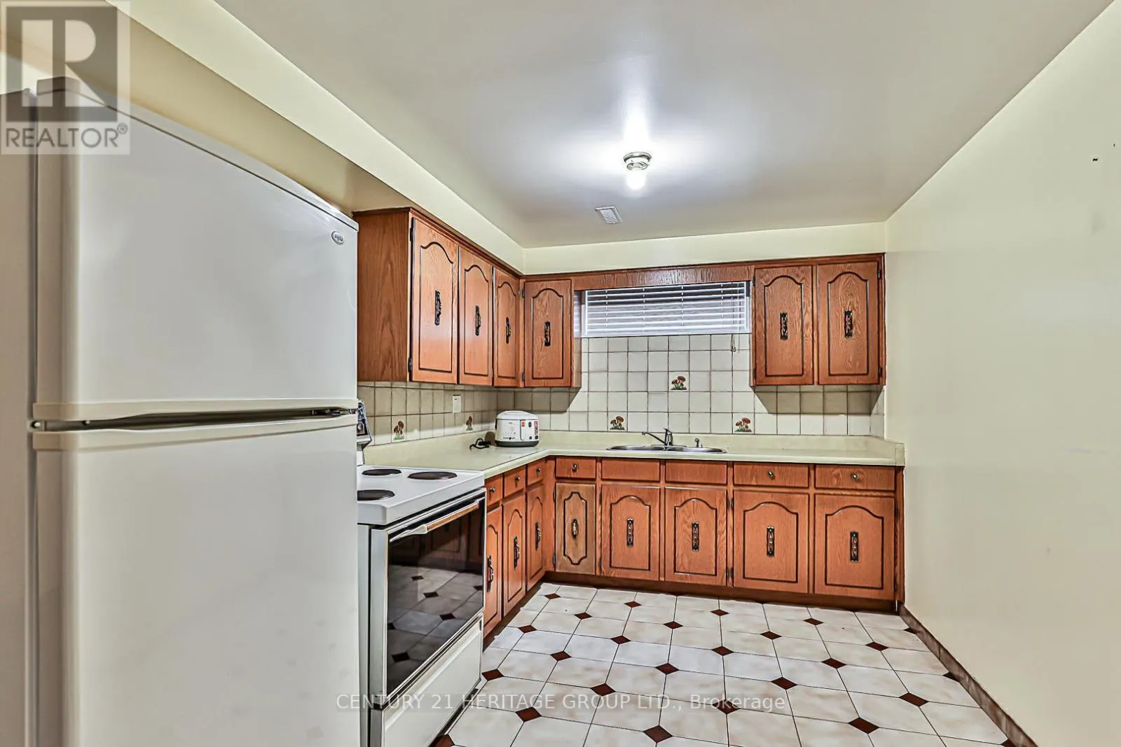40 WELDRICK ROAD W
