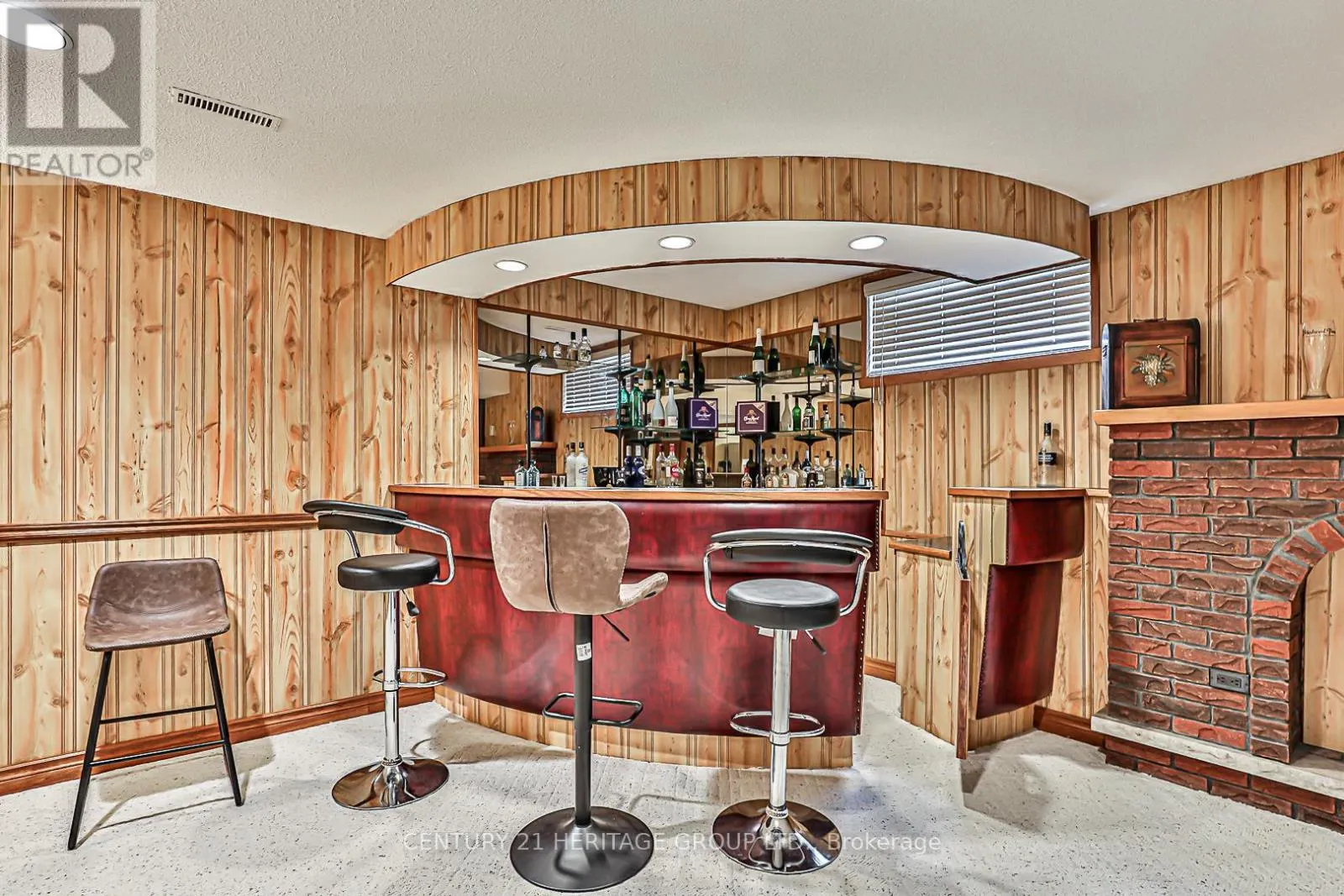 40 WELDRICK ROAD W