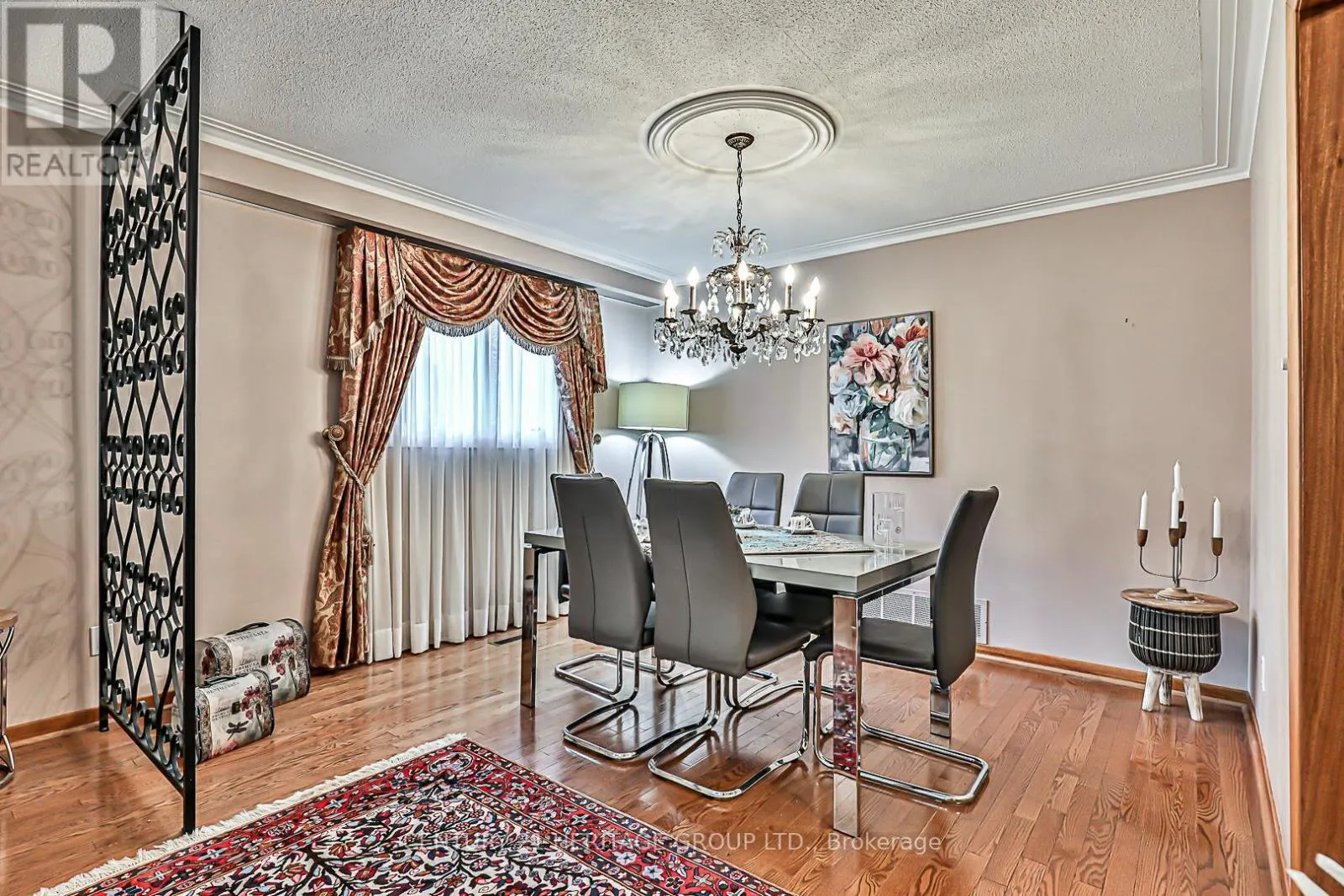 40 WELDRICK ROAD W